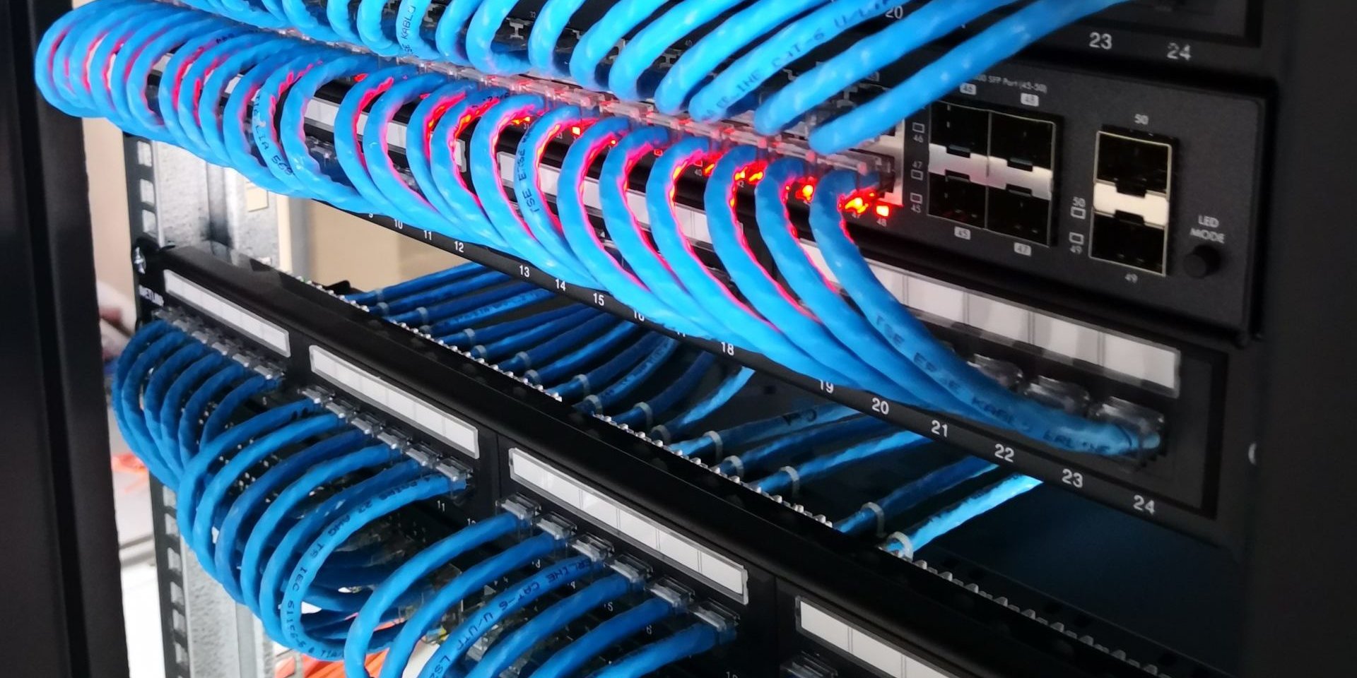 Expertise en installation de baie de brassage et réseau VDI à Aix-en-Provence