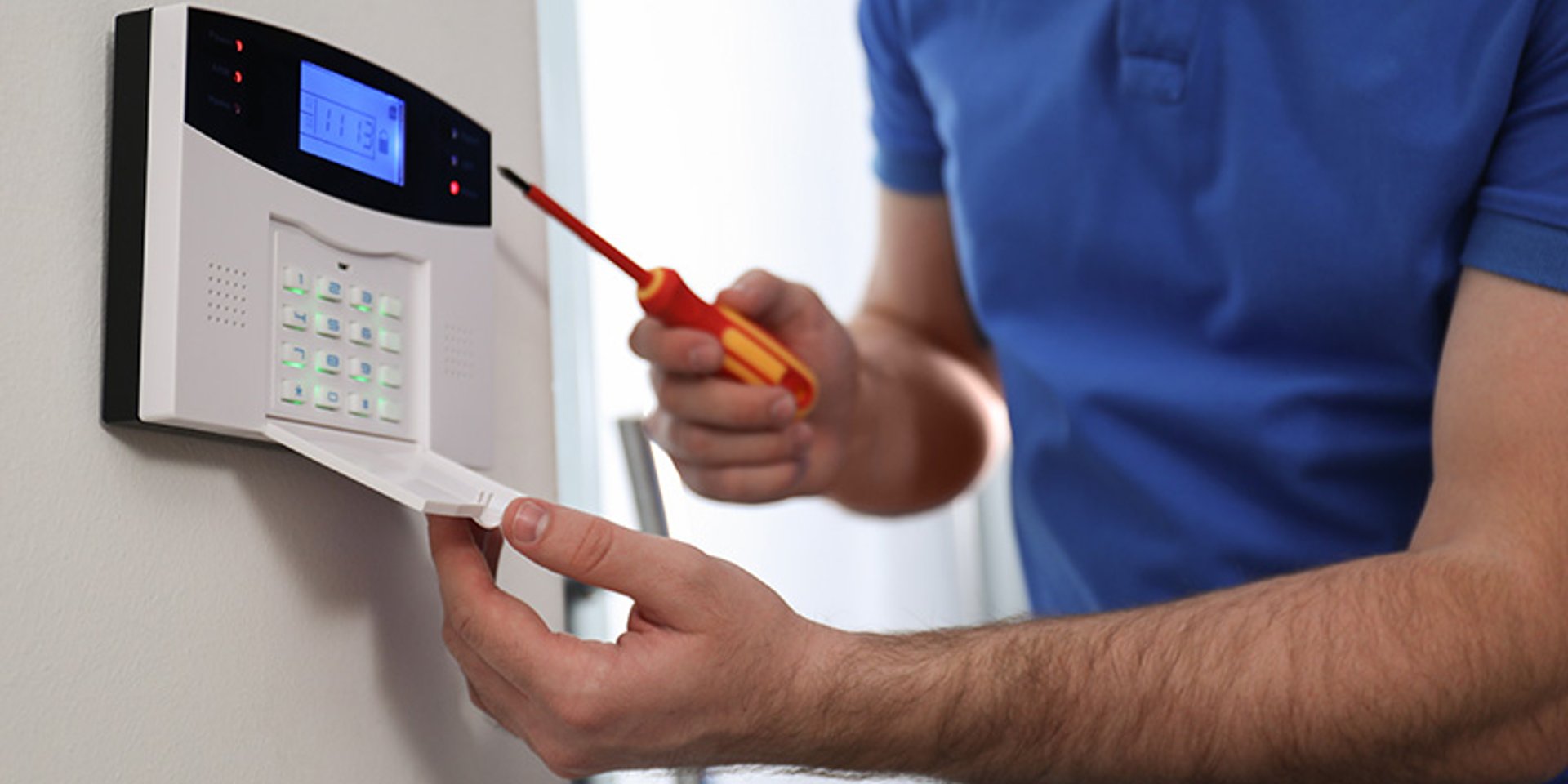 Installation professionnelle de contrôle d'accès et visiophonie